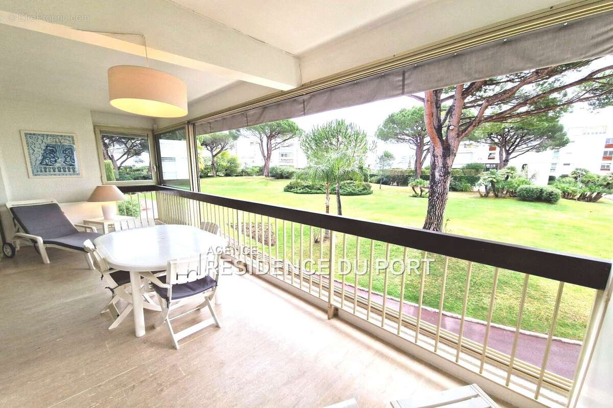 Appartement à MANDELIEU-LA-NAPOULE