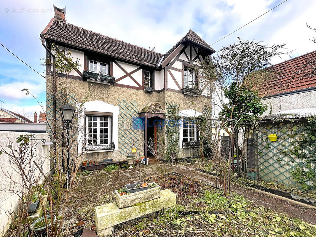 Maison à SOTTEVILLE-LES-ROUEN
