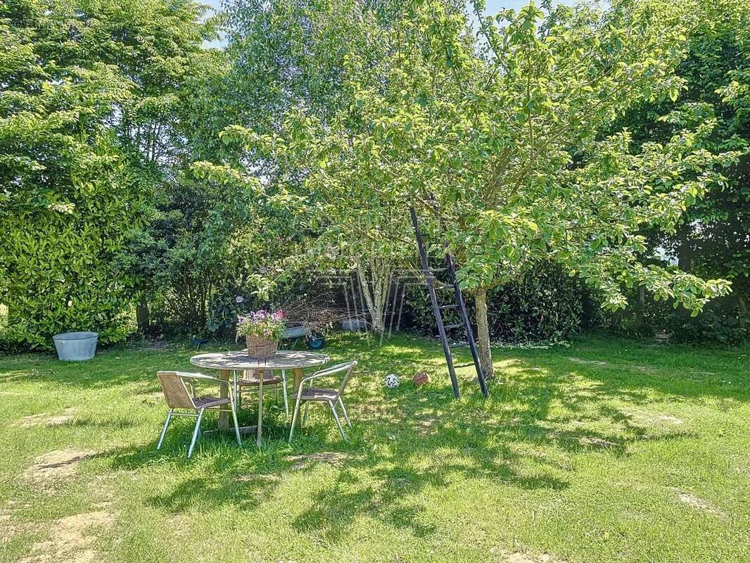 Maison à PONT-L&#039;EVEQUE