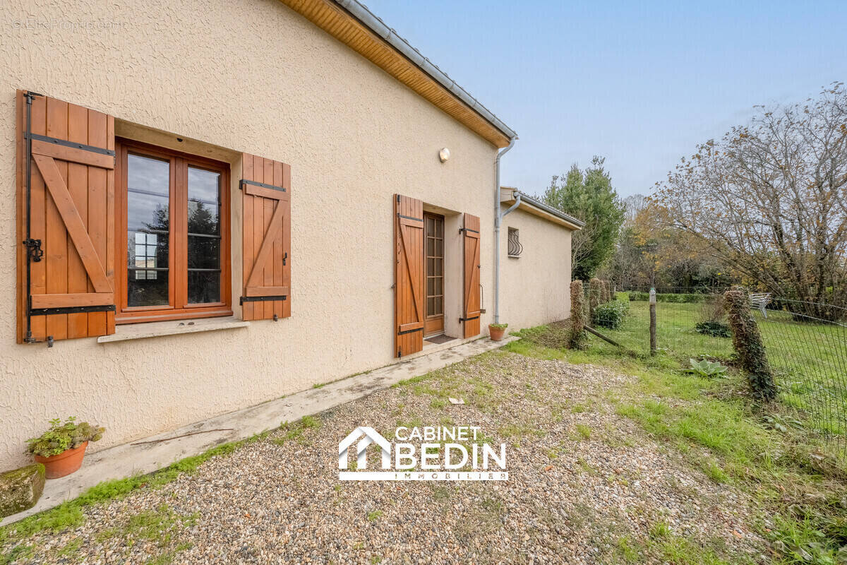 Maison 98 m² à Sadirac  - photo 1