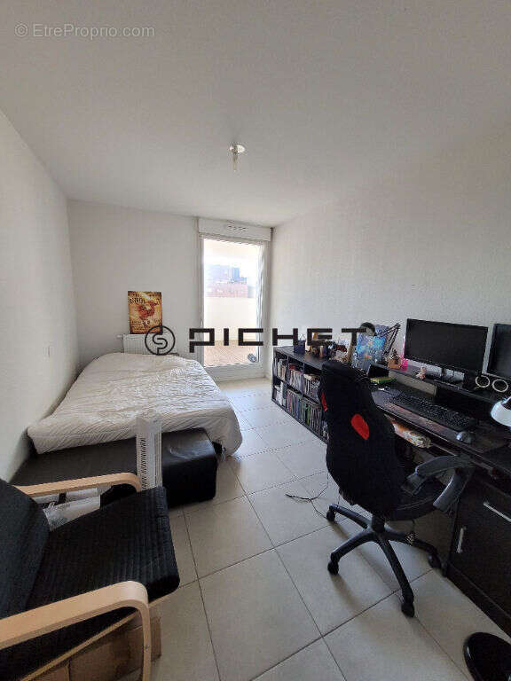 Appartement à BEGLES