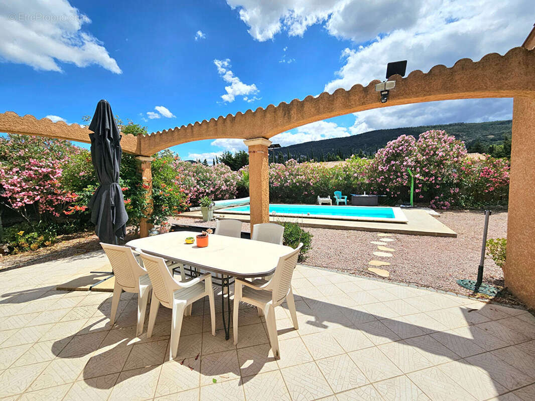 Maison Barbaira 5 pièce(s) 148 m2 jardin piscine - photo 2
