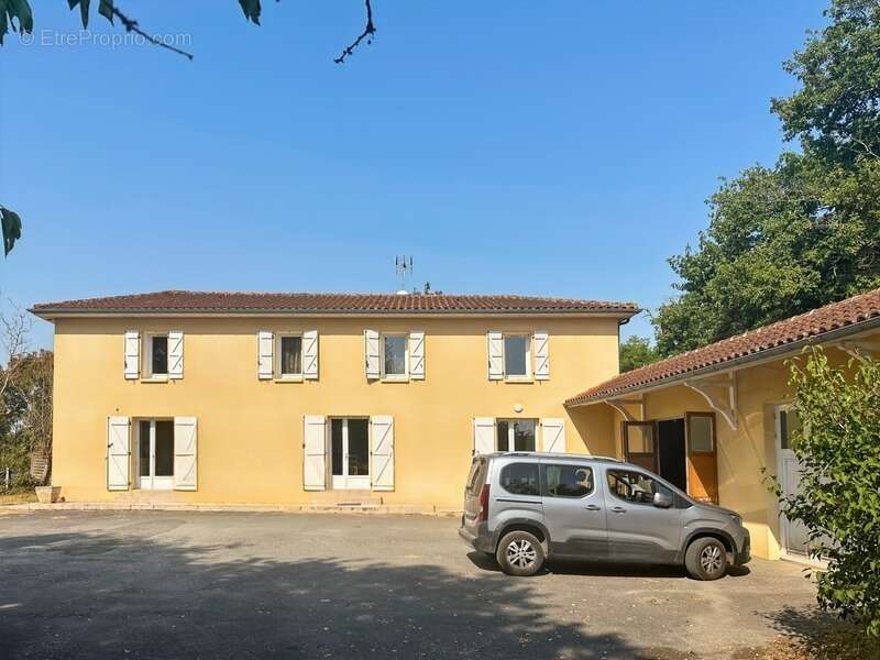 Maison en pierre à vendre 5 pièces MONTESQUIOU (32) - 147 m² habitables avec atelier 150 m2 - Terrain 2870 m2 - photo 16