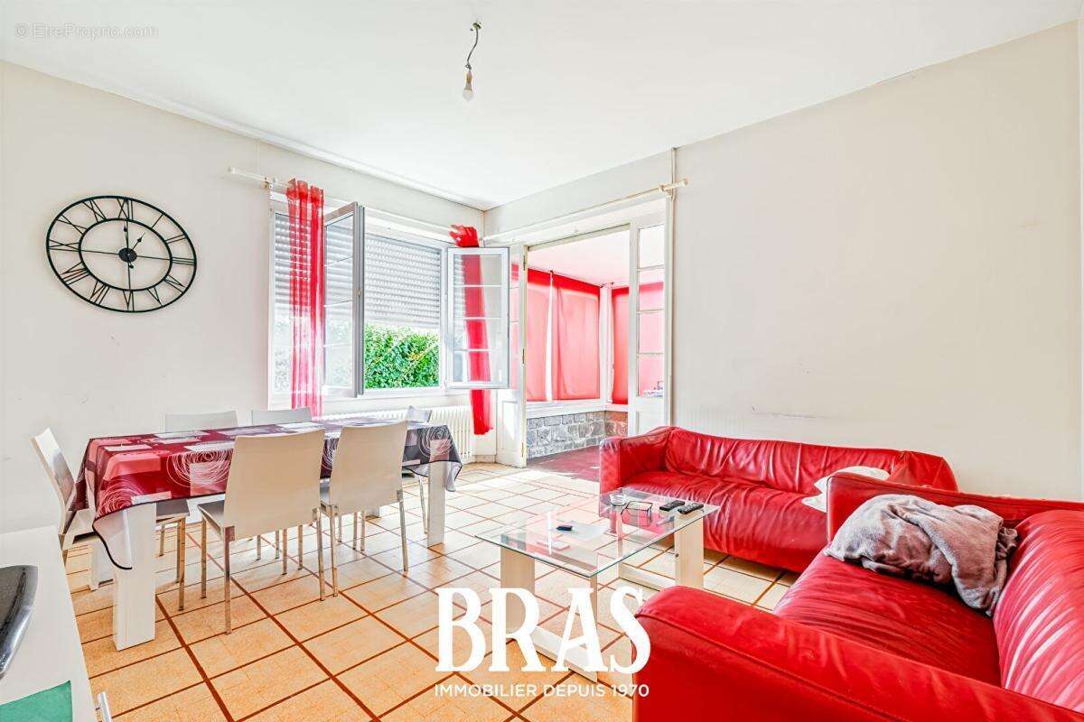 Maison à LE POULIGUEN