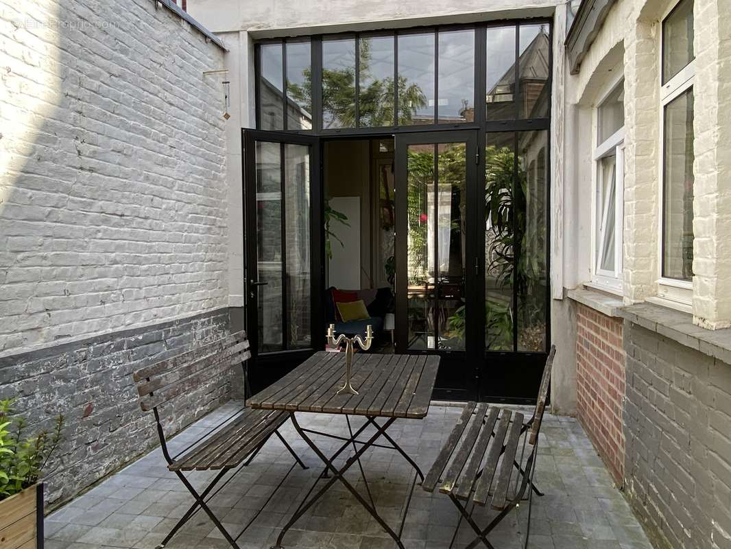 Lille Centre - Superbe maison entièrement rénovée - photo 6