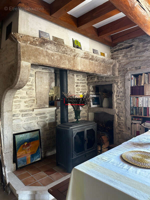 Maison 191 m² à Taulignan  - photo 9
