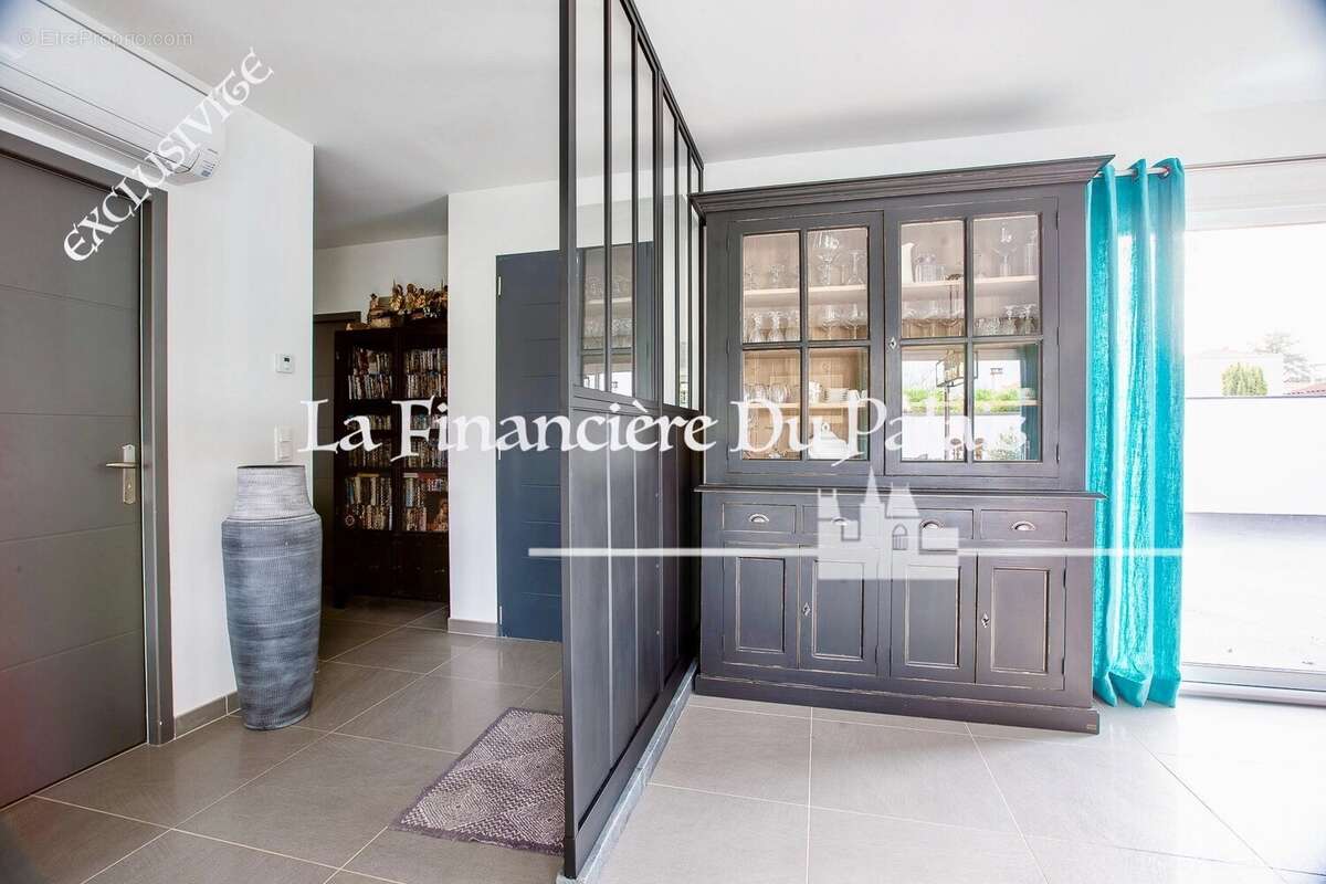 Maison à MESCHERS-SUR-GIRONDE