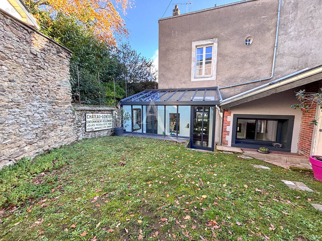 Maison à CHATEAU-GONTIER