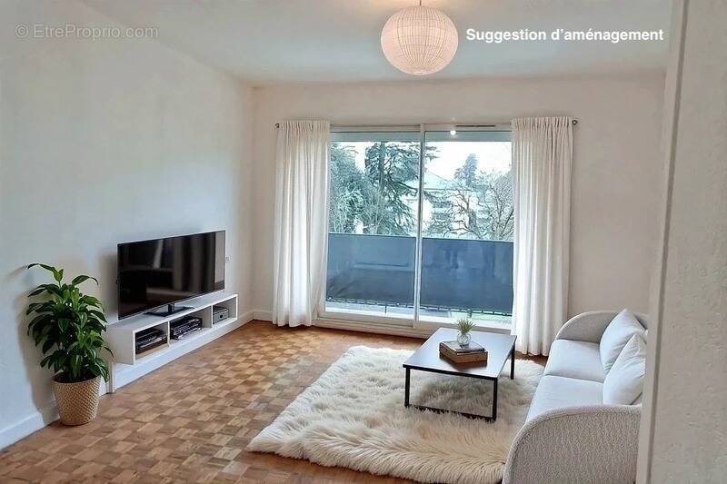 Appartement à BILLERE