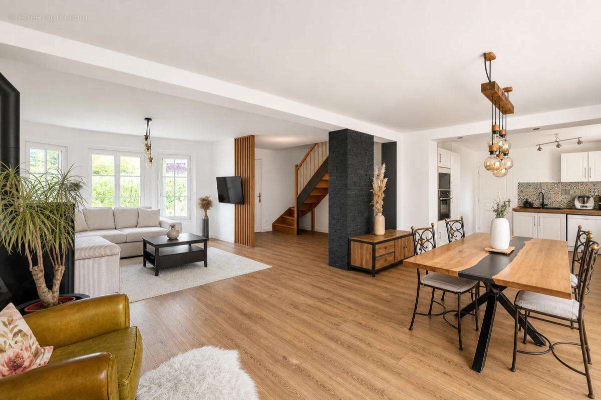 Maison de 7 pièces de 134 m² à Lagny-le-Sec - photo 19