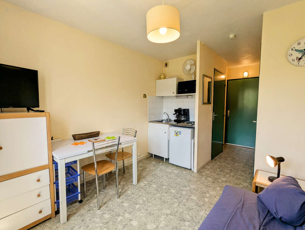 Appartement à LAMALOU-LES-BAINS