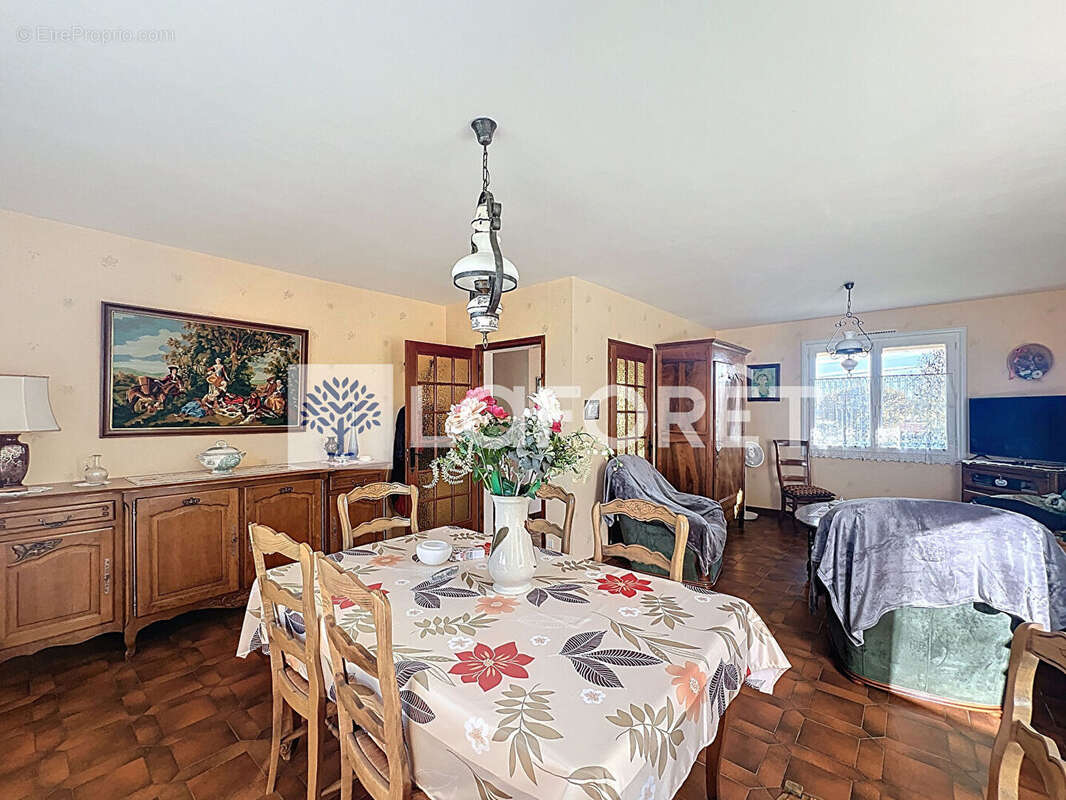 Maison à SAINT-LOUP-LAMAIRE