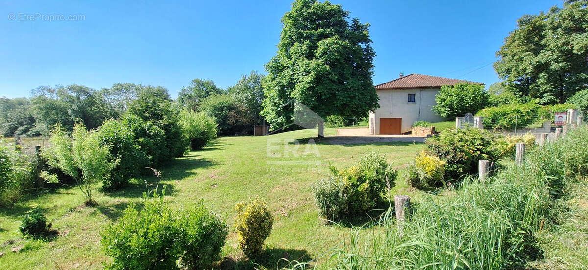 Maison à CONFRANCON