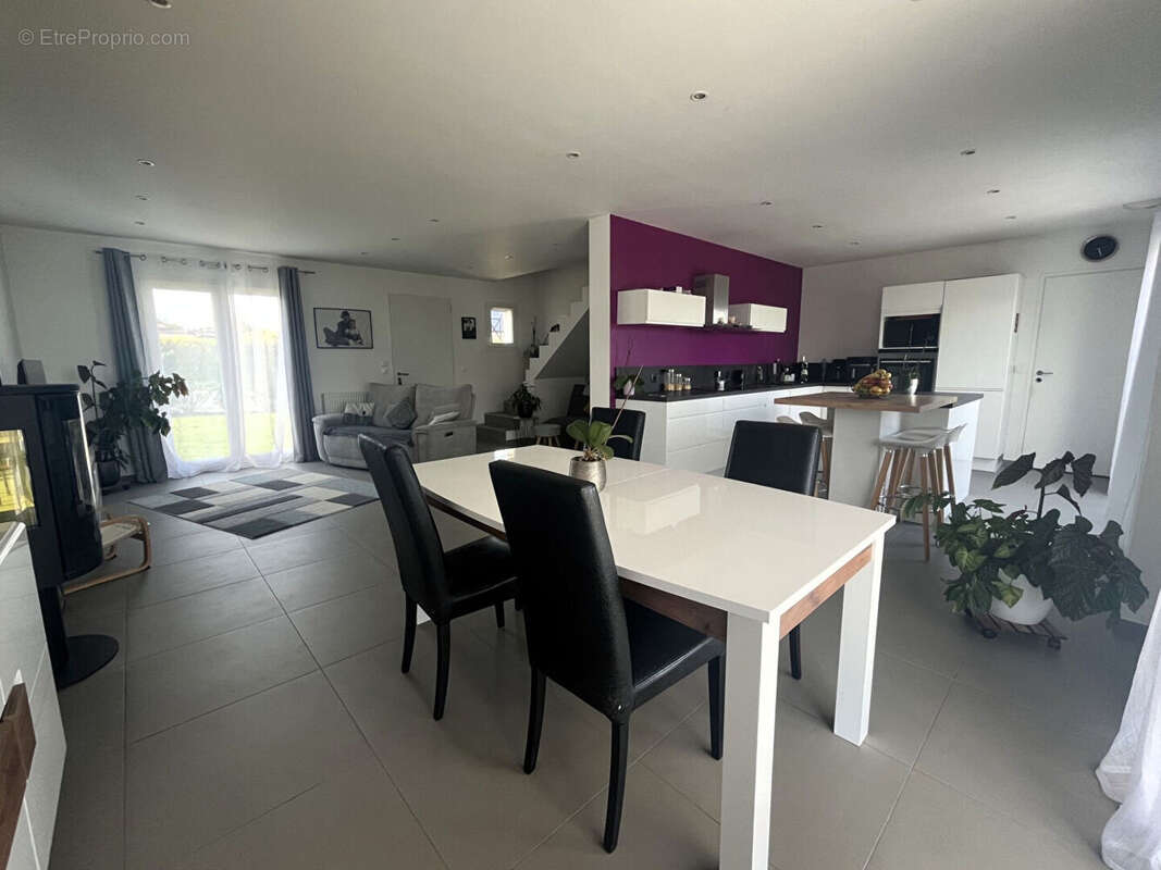 Maison à NEUILLY-EN-THELLE