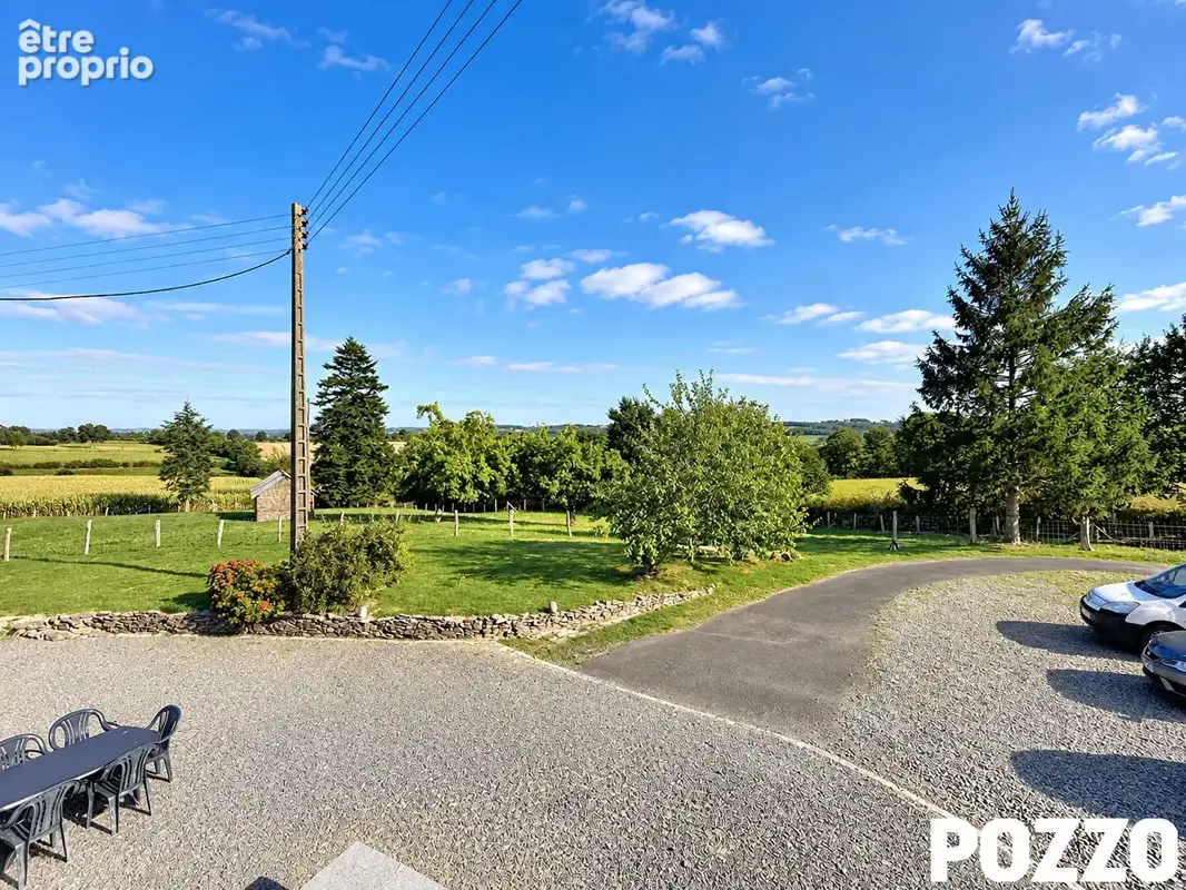 A Vendre - Tirepied Sur Sée - Maison 6 pièce(s) 160 m² -terrain-dépendances - photo 4