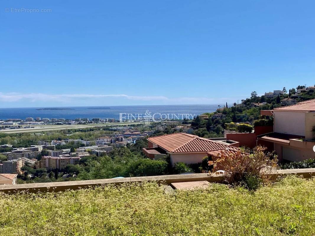 Appartement à MANDELIEU-LA-NAPOULE