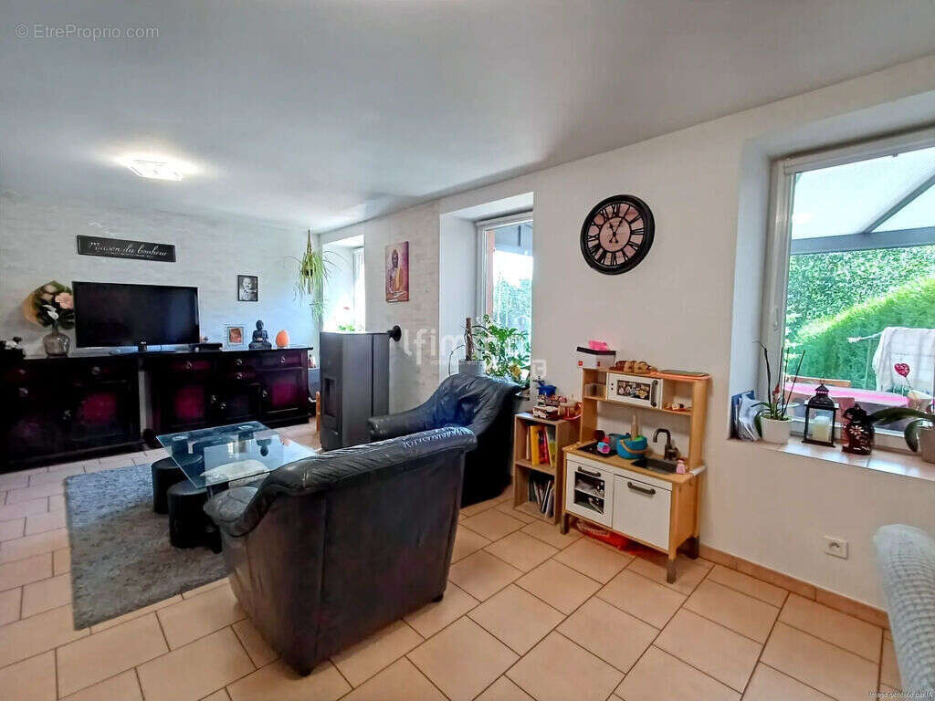 Appartement à BOURG-BRUCHE