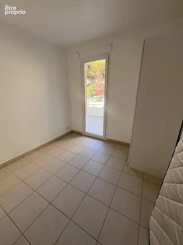 2 pieces avec terrasse et stationnement - photo 9