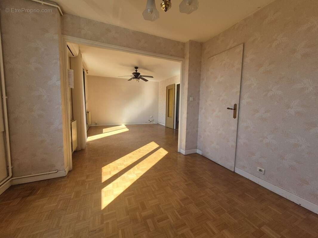 Appartement à ECHIROLLES