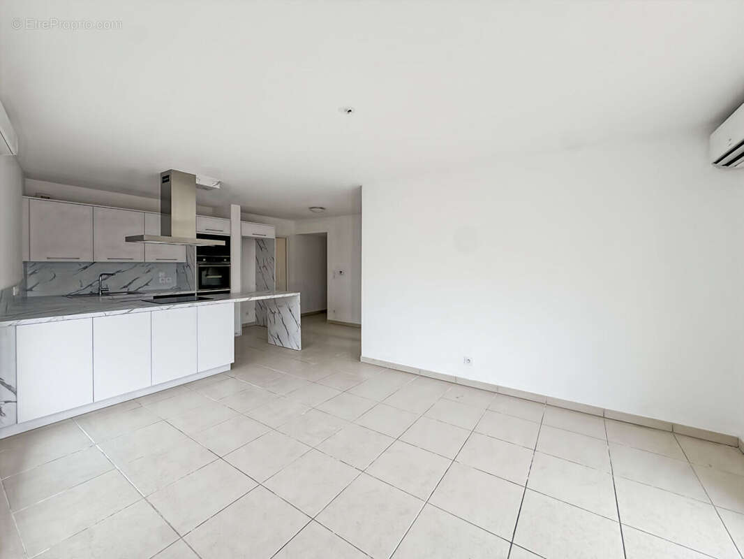 Appartement à MARSEILLE-9E