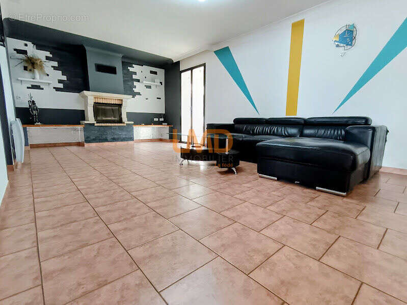Maison avec fort potentiel, jardin piscinable et panneau solaire - photo 11