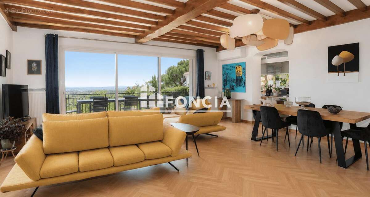 CRÉPIEUX-LA-PAPE – Maison d'architecte 160 m² climatisée avec piscine et vue panoramique - photo 4