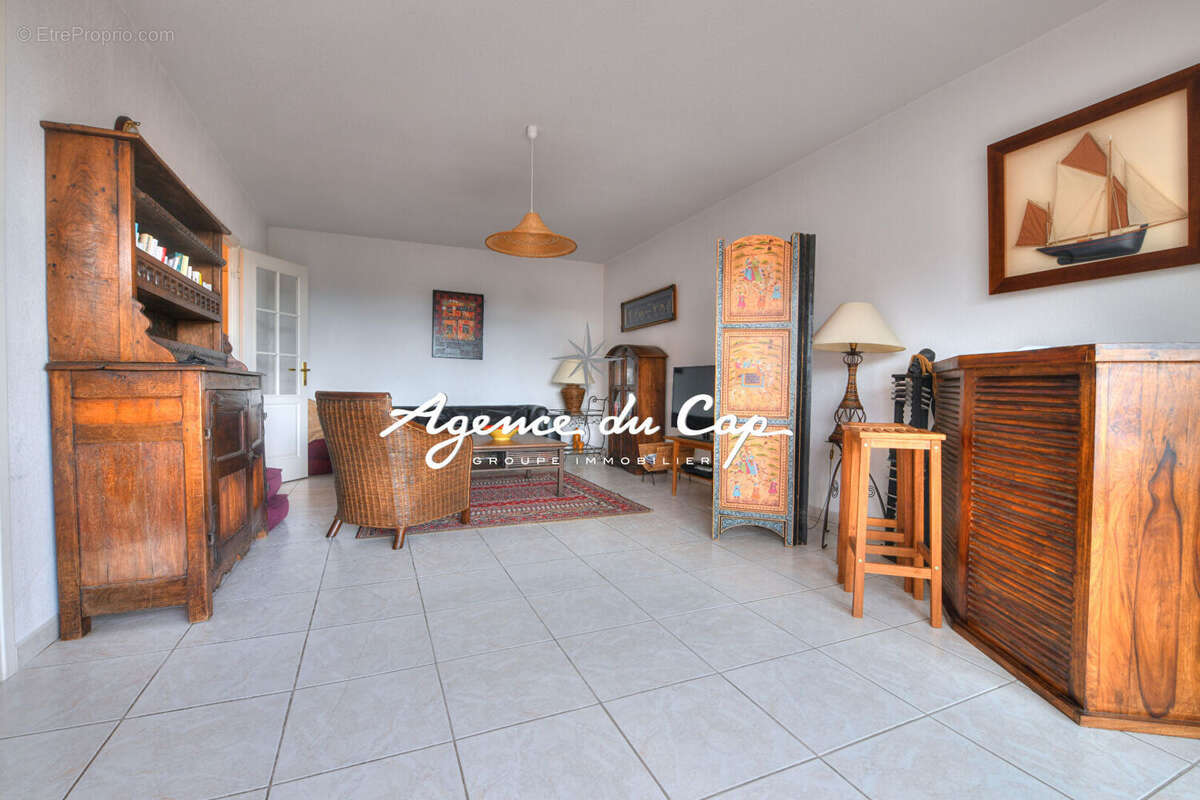 Appartement à SAINT-RAPHAEL