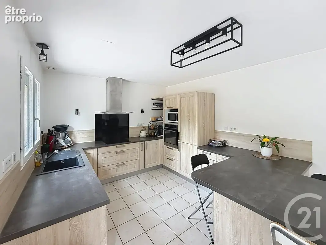 Maison 6 pièces 105 m² à vendre à Chartres (28000) - photo 4