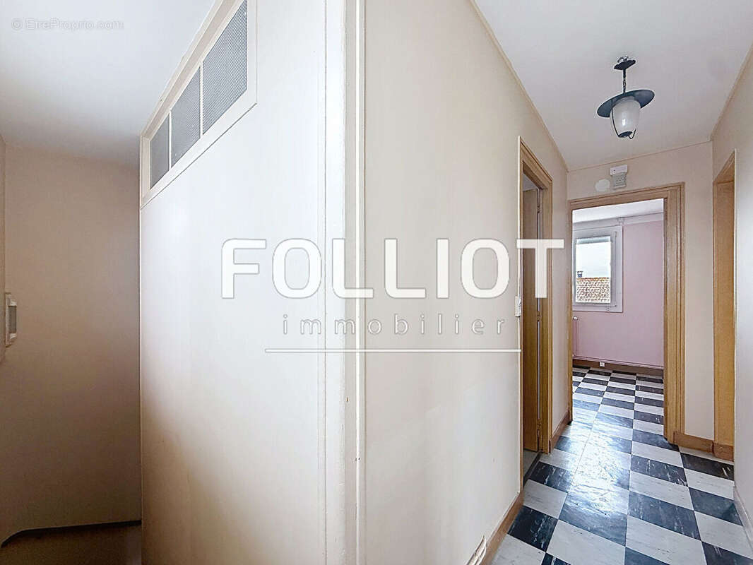 Appartement à SAINT-PAIR-SUR-MER