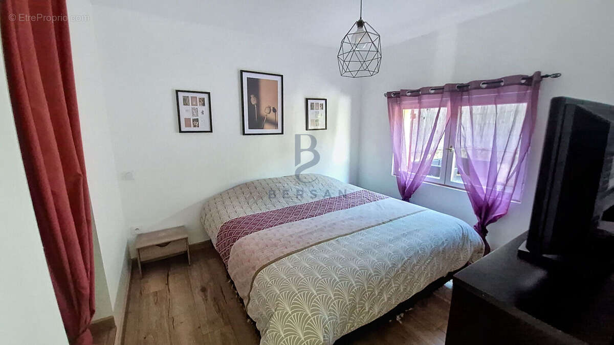 ** vendu par votre agence bersan immobilier**  villa avec piscine quartier tour de mare fréjus, rénovée avec goût - photo 14