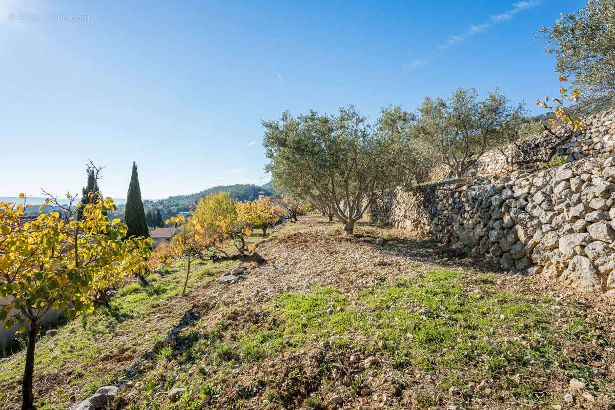 Maison à ROQUEVAIRE