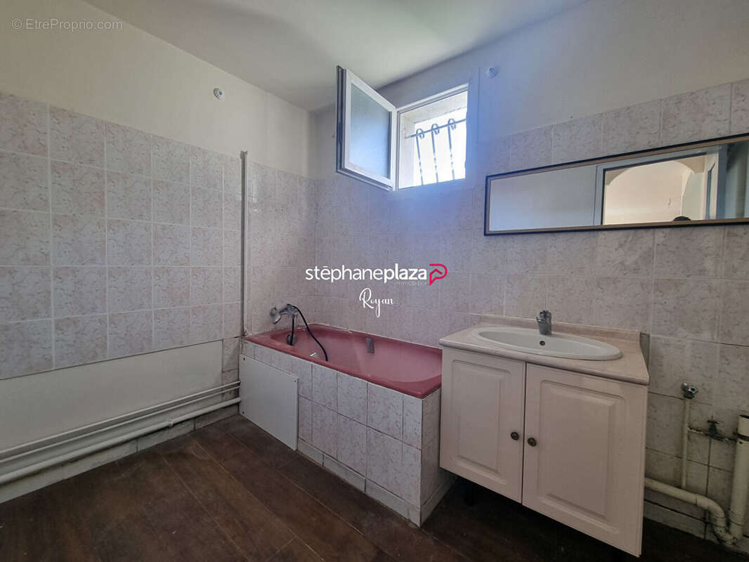 Maison à VAUX-SUR-MER