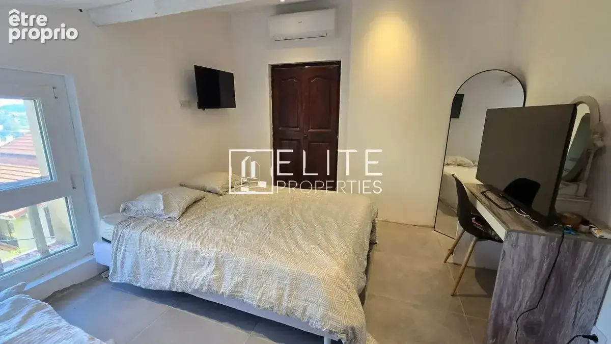 Maison de village 110 m² + jardin 260 m² piscine vue mer - photo 8
