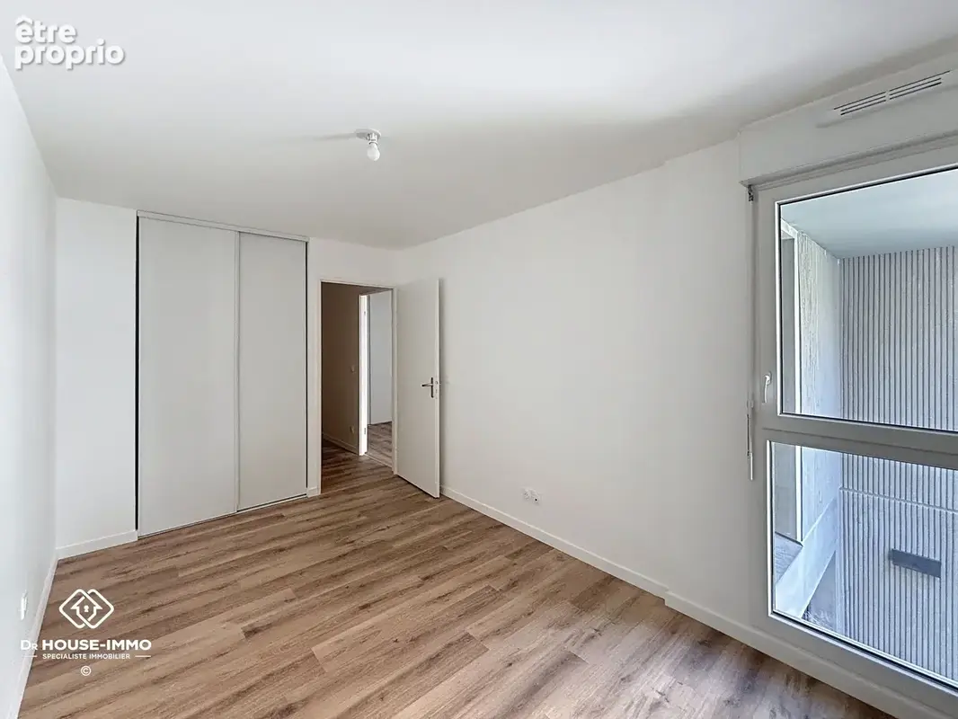 Appartement 69 m² à Merignac  - photo 8