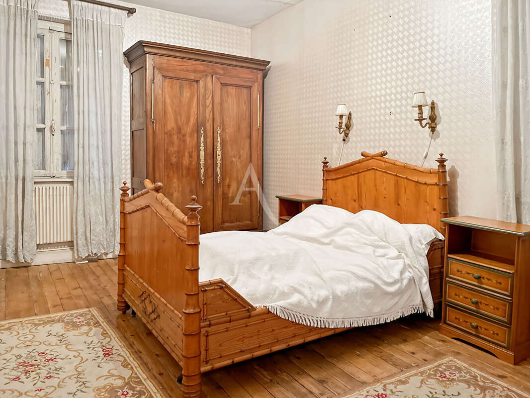 Maison à LE MESNIL-ESNARD