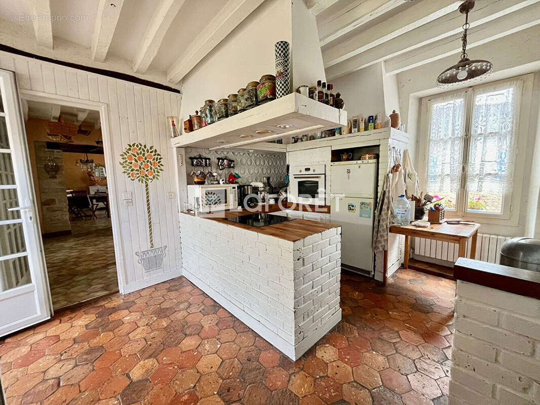 Propriété ancienne 7 pièce(s) 234.25 m2 - photo 6