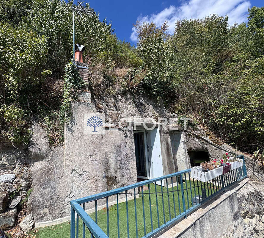 Maison troglodytique Saint Etienne De Chigny 3 pièce(s) 104 m2 - photo 4