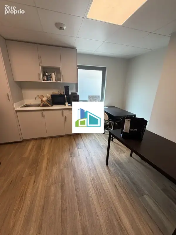 Commerce 317 m² à vendre à Aubagne (13400) - photo 5