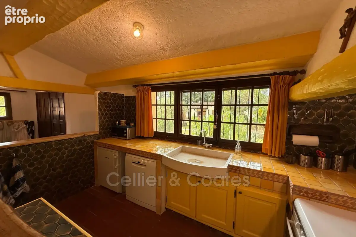 Maison 239 m² à Bormes-Les-Mimosas  - photo 9