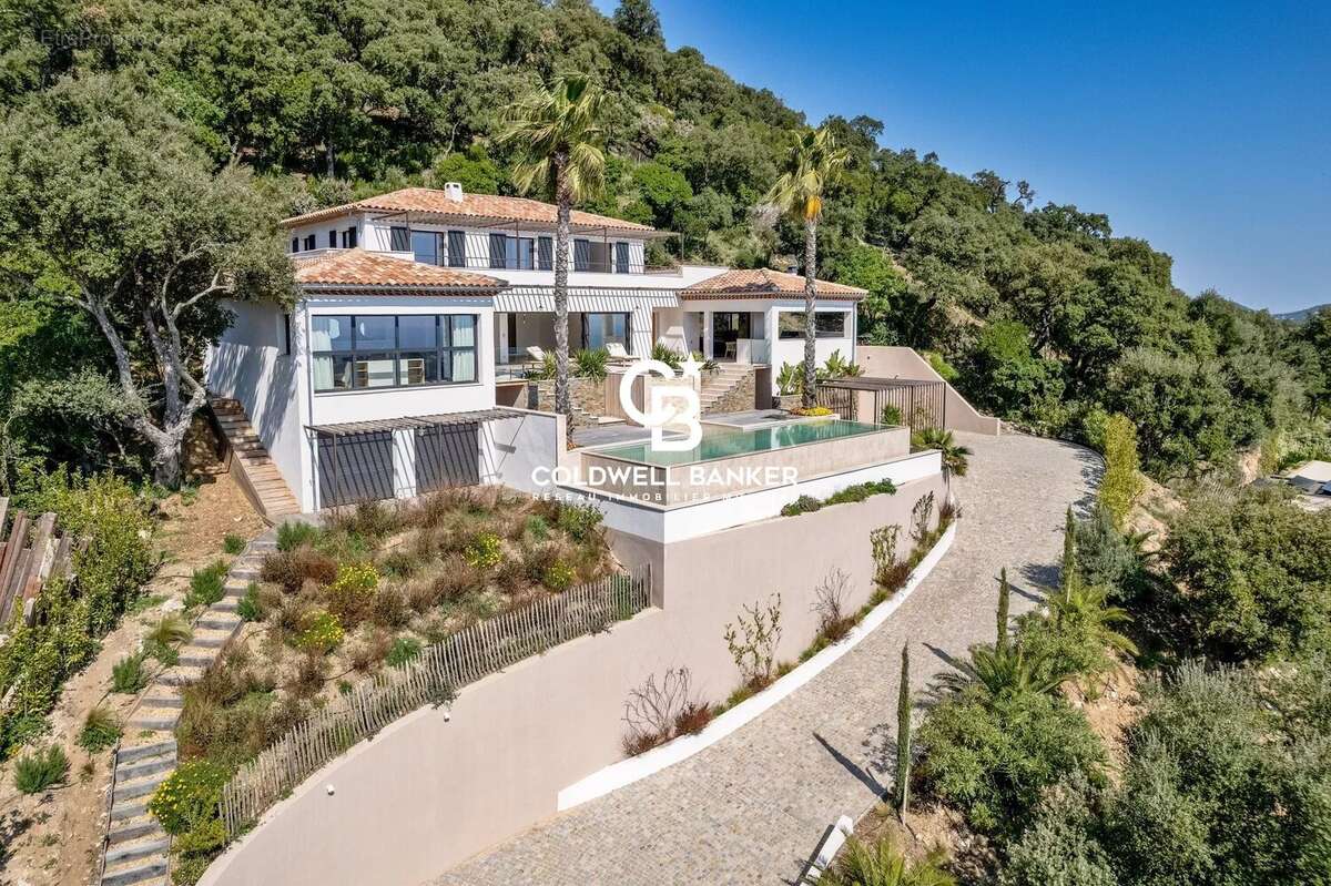 Maison à CAVALAIRE-SUR-MER