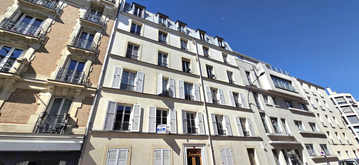 Appartement à LEVALLOIS-PERRET