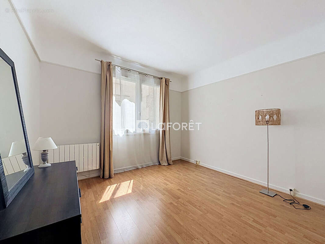 Appartement Paris 3 pièce(s) 73 m2 - photo 4