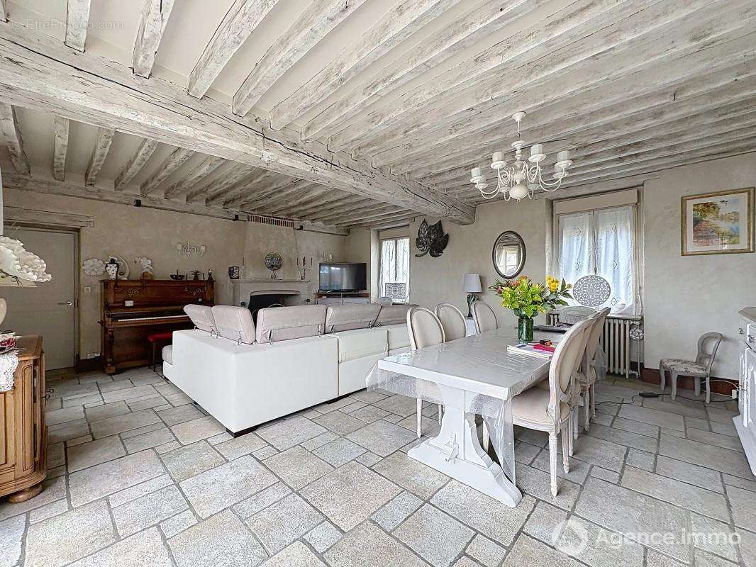 Maison à CHECY