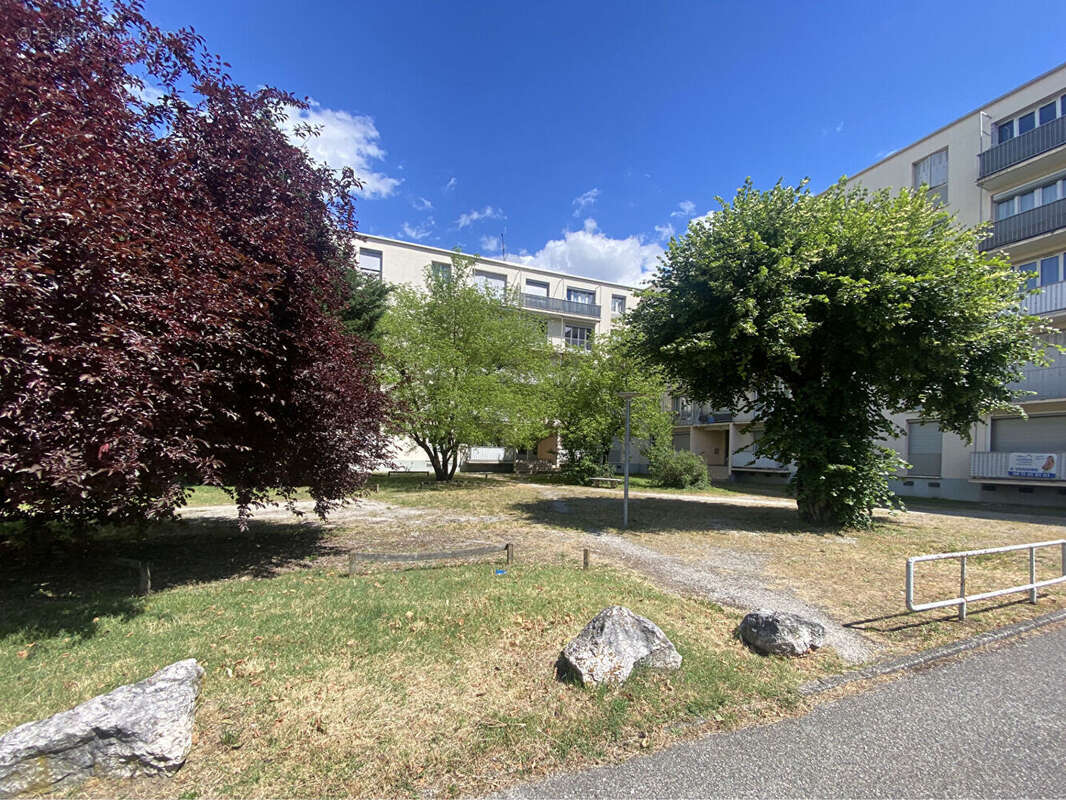 Appartement à SEYSSINET-PARISET