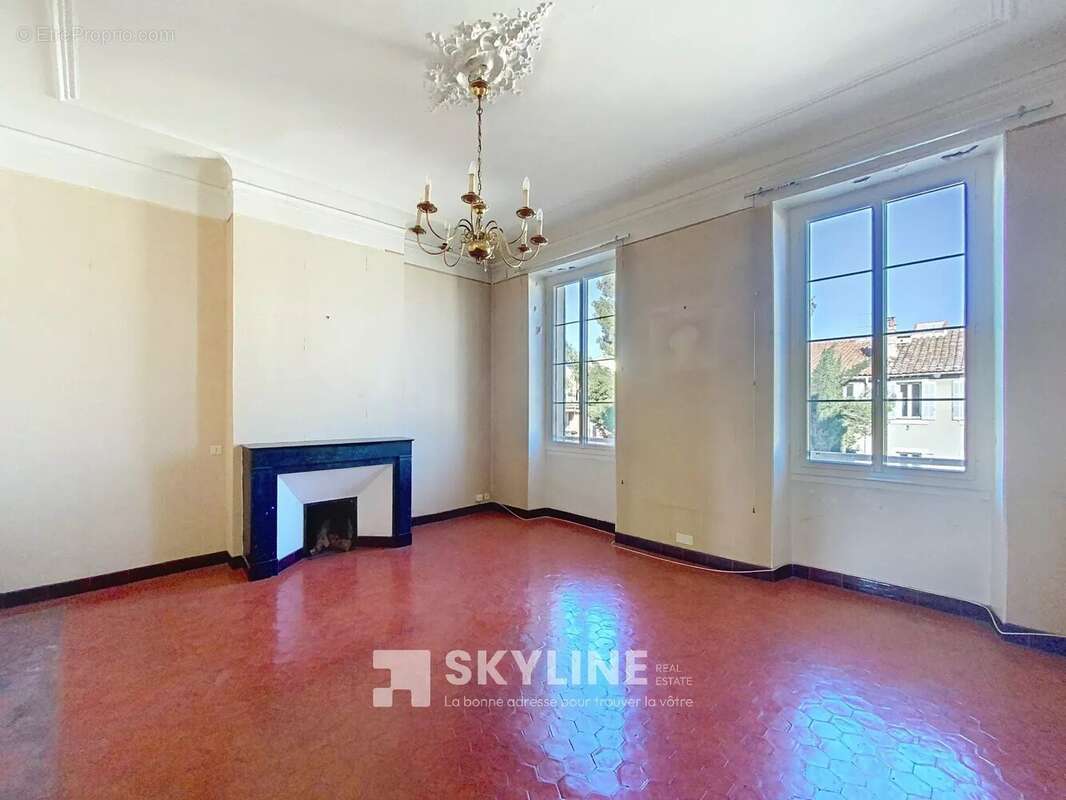 Appartement à MARSEILLE-6E