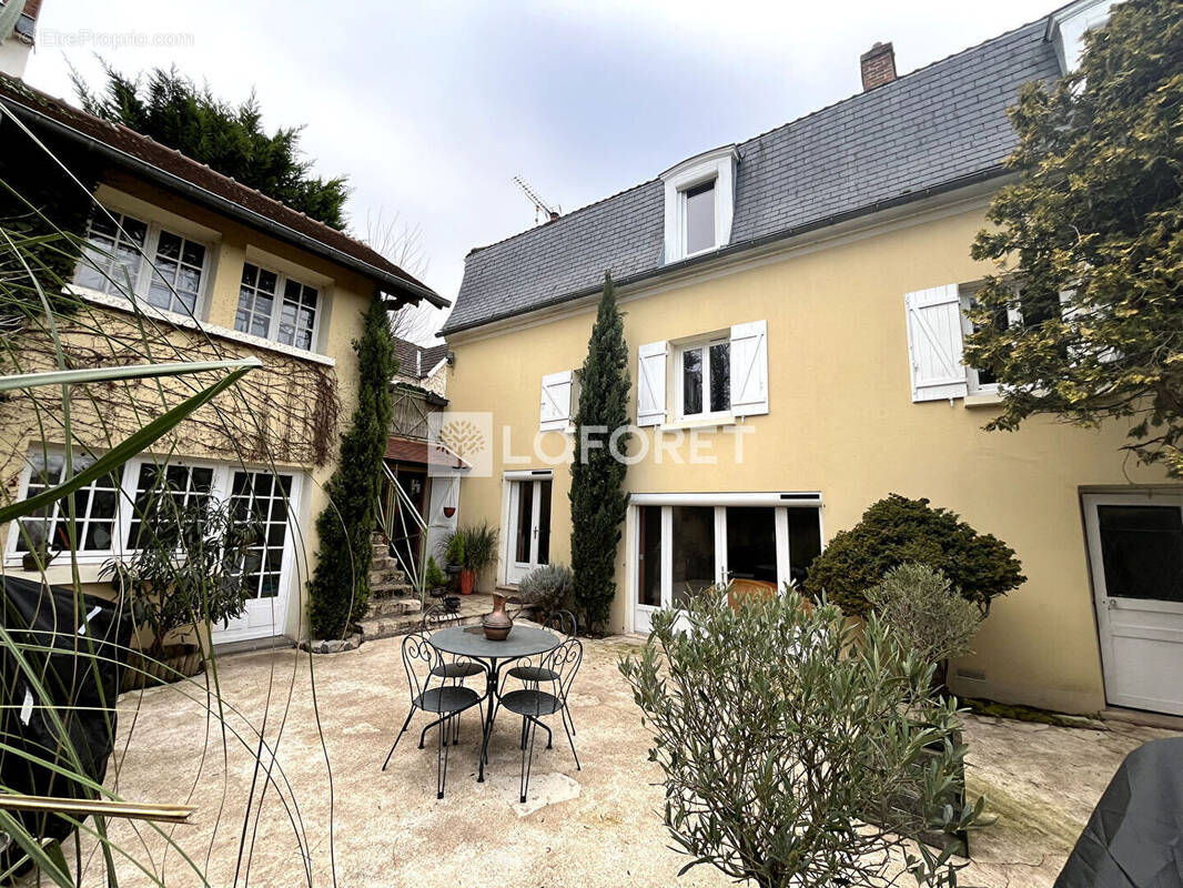 Maison à HARDRICOURT