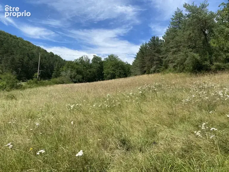 Terrain à DOMME