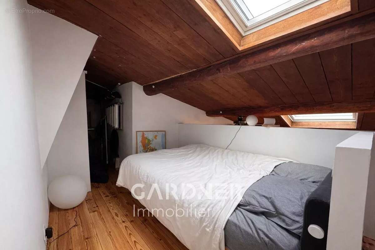Appartement à ROQUEVAIRE