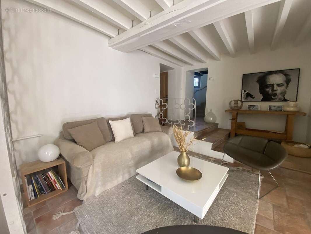 Maison à YEVRE-LA-VILLE