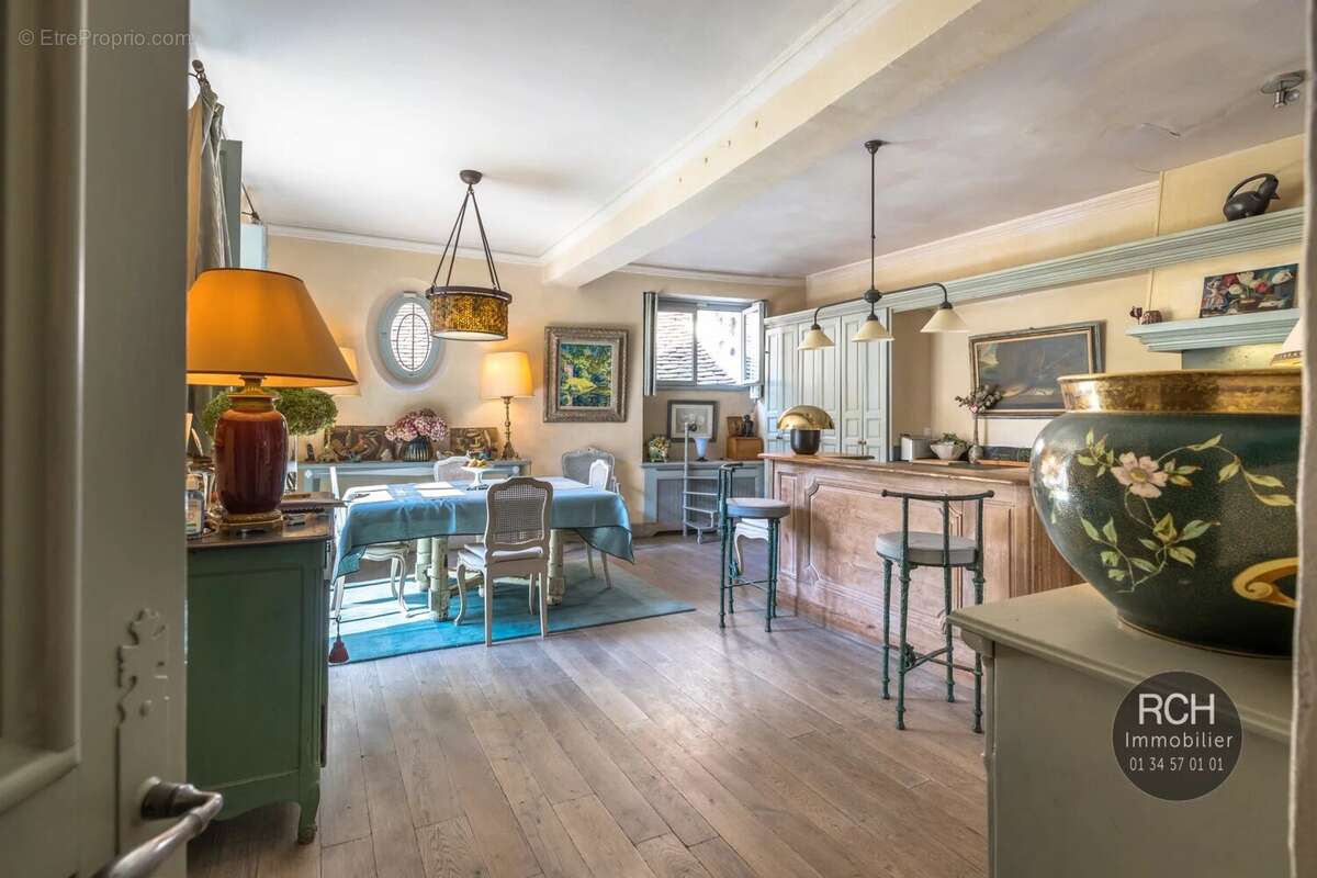 Maison à MONTFORT-L'AMAURY